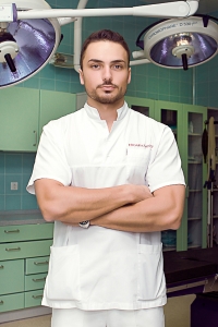 Пластический хирург Эдгар Каминский