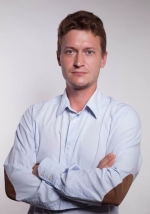 Пластический хирург Глеб Тумаков