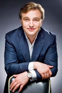 Пластический хирург Александр Грудько