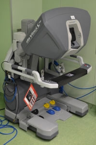 Робот-хирург Da Vinci