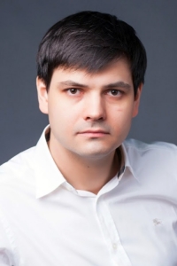 Пластический хирург Валерий Стайсупов